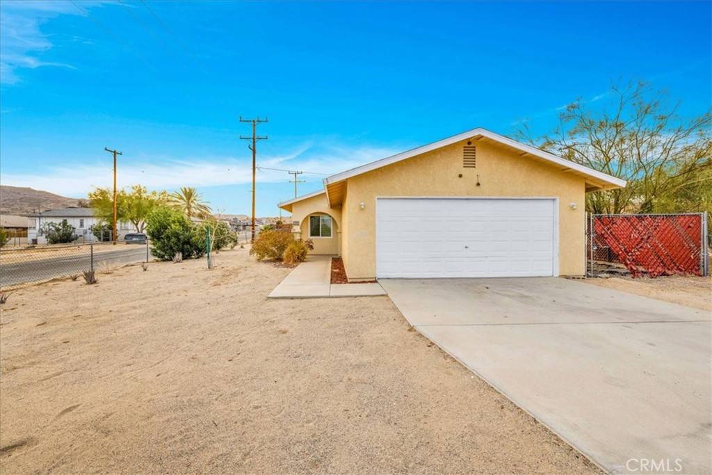 29 Palms, CA 92277,6392 Cahuilla AVE