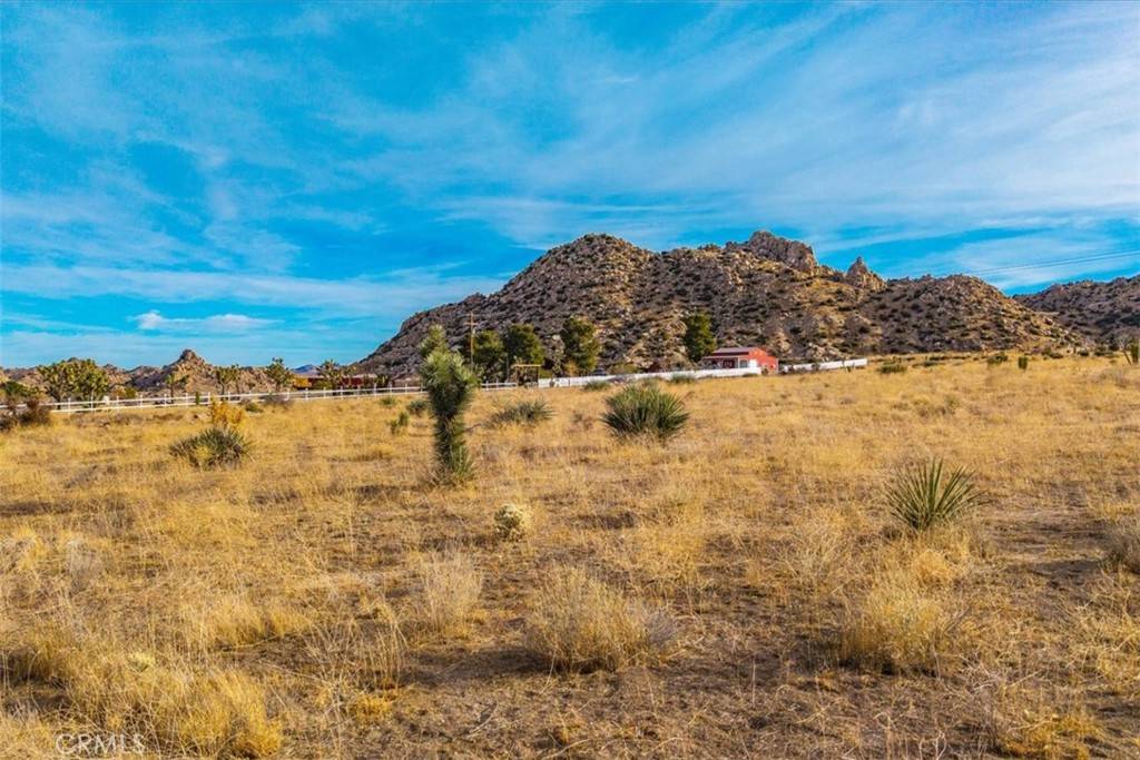 Pioneertown, CA 92268,5400 Curtis RD