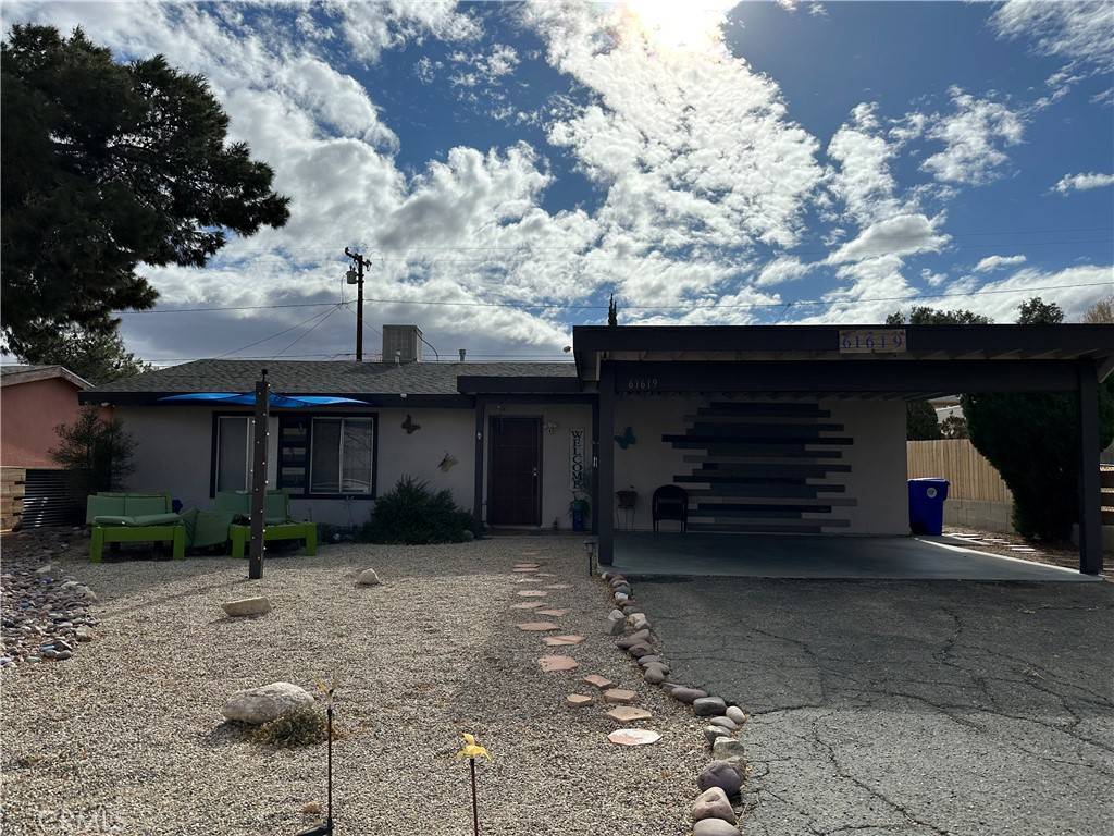 Joshua Tree, CA 92252,61619 Palm Vista DR