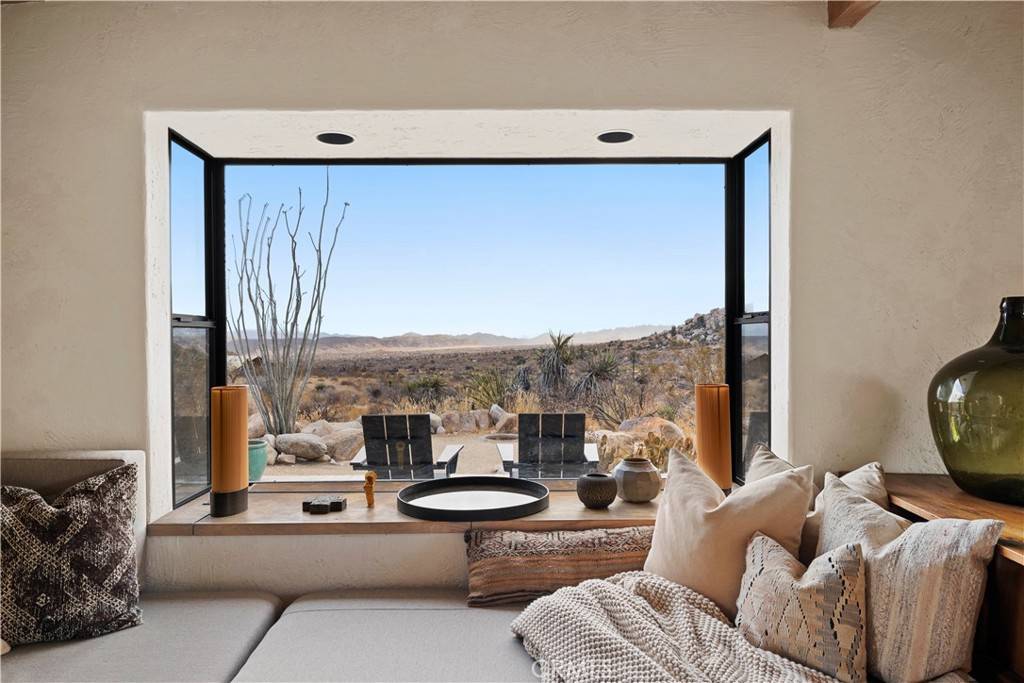51222 Gamma Gulch RD Pioneertown, CA 92268