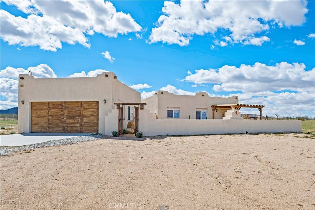 Landers, CA 92285,1388 Fortuna AVE