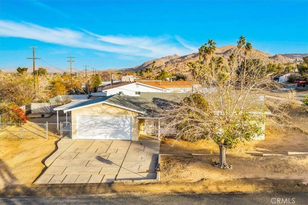 Joshua Tree, CA 92252,6847 Conejo AVE