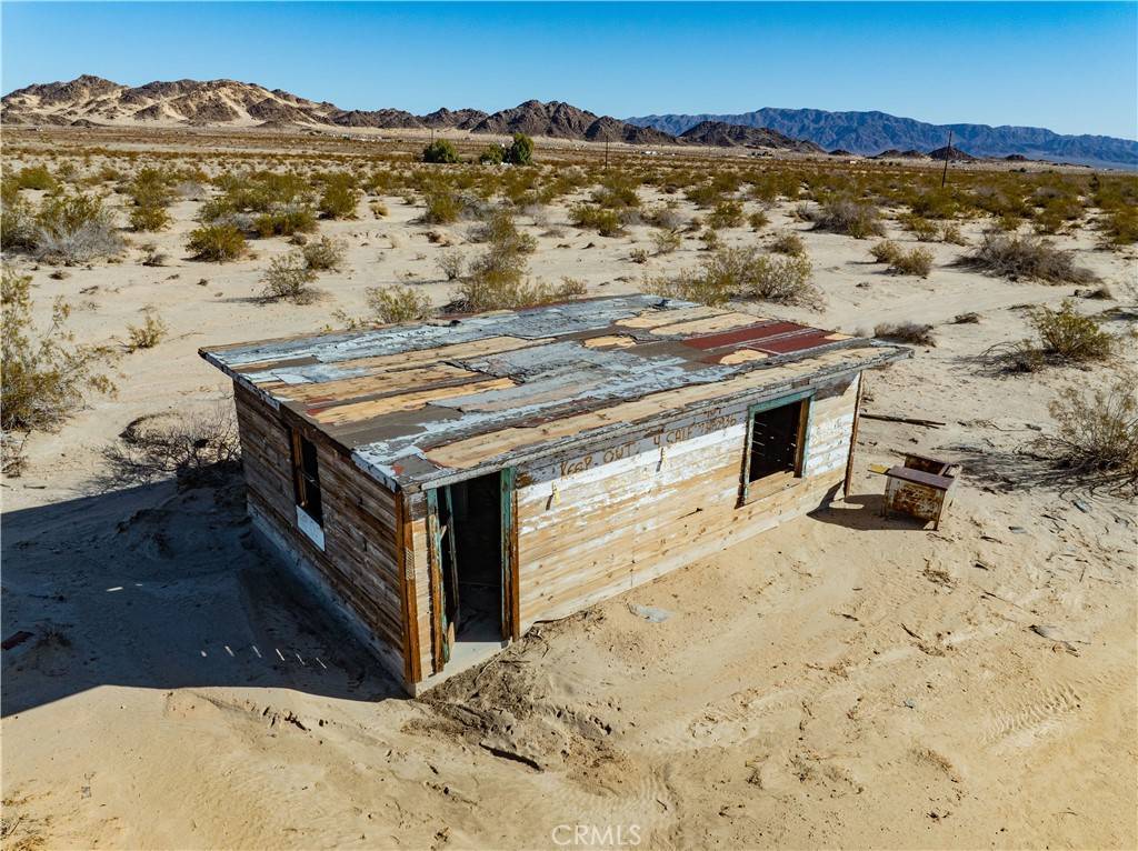 29 Palms, CA 92277,78701 Ramona DR