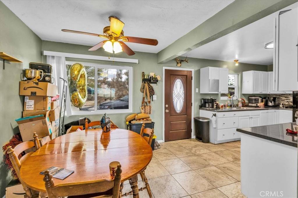29 Palms, CA 92277,72938 Manana DR
