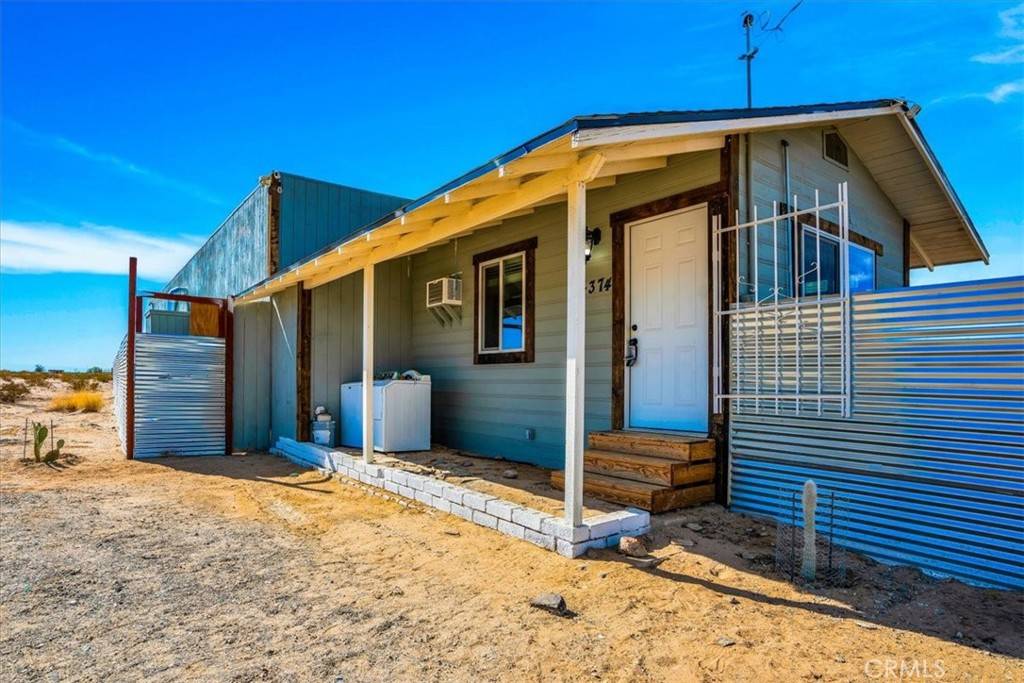 29 Palms, CA 92277,4374 Pinto Mountain RD