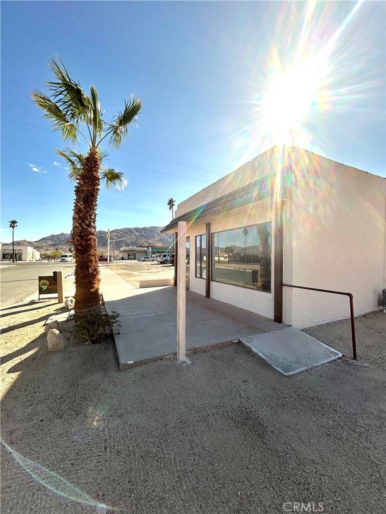 29 Palms, CA 92277,6476 Smoketree AVE