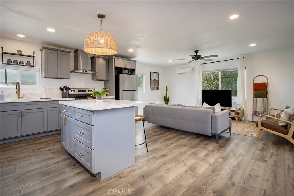 Landers, CA 92285,877 Phillips RD