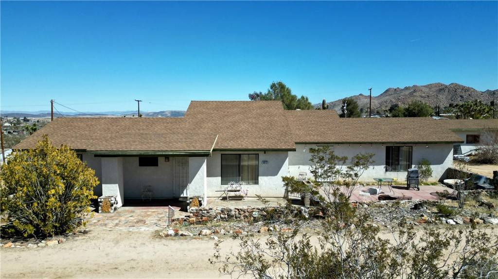 Joshua Tree, CA 92252,6613 Sunnyhill RD