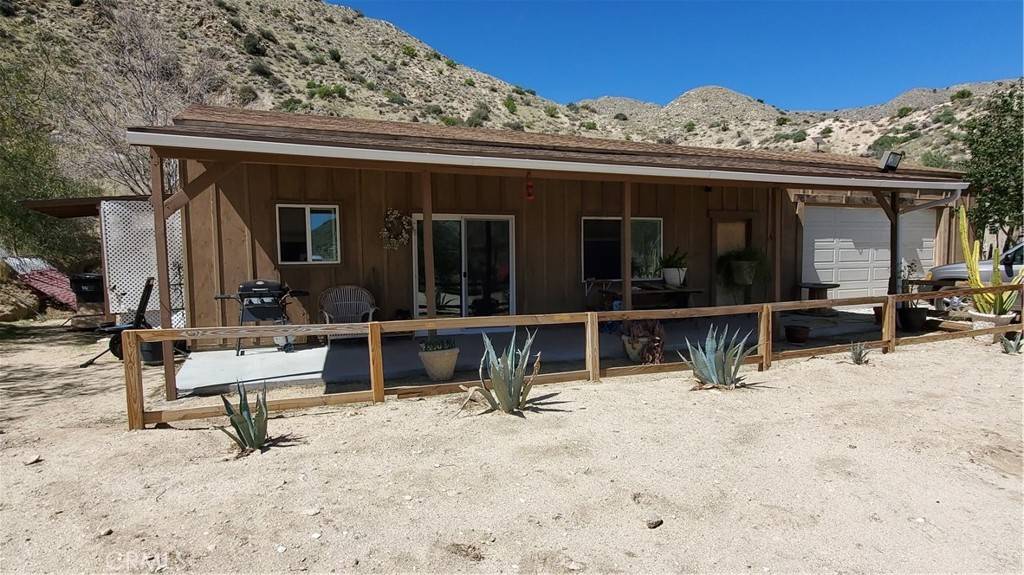 10122 Pine PL Morongo Valley, CA 92256