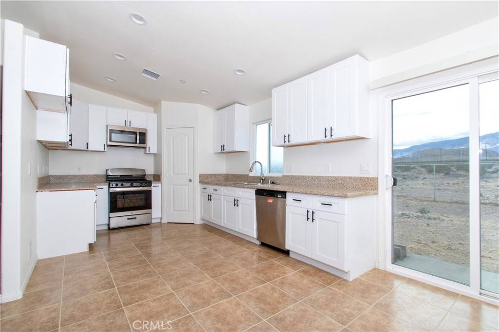 33361 El Dorado DR Lucerne Valley, CA 92356
