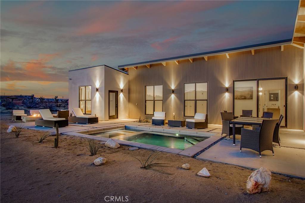 Joshua Tree, CA 92252,63576 Cobalt RD