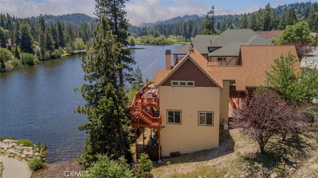 Lake Arrowhead, CA 92352,781 Brentwood DR