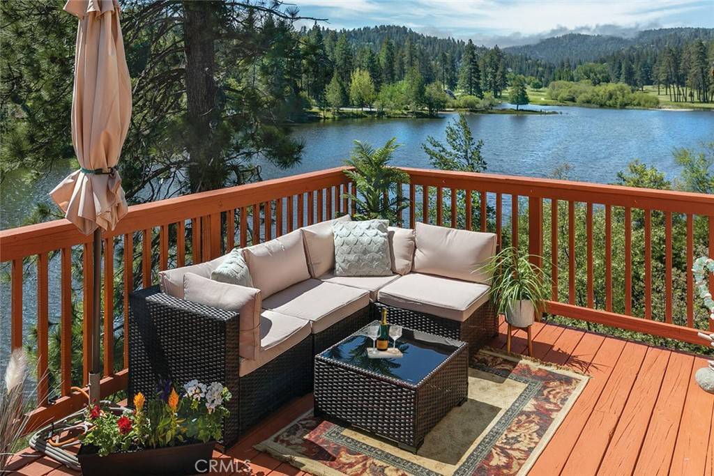 Lake Arrowhead, CA 92352,781 Brentwood DR
