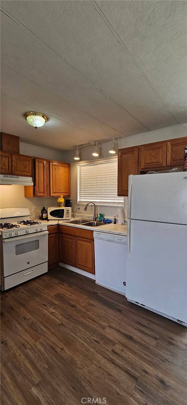 29 Palms, CA 92277,5344 Baileya AVE