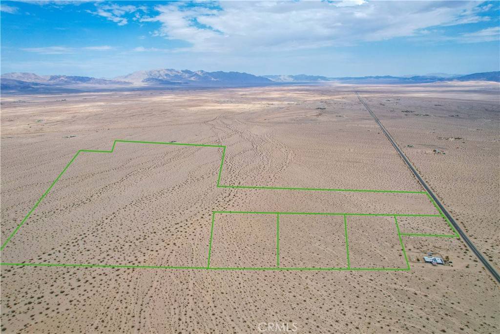29 Palms, CA 92277,85 62 HWY