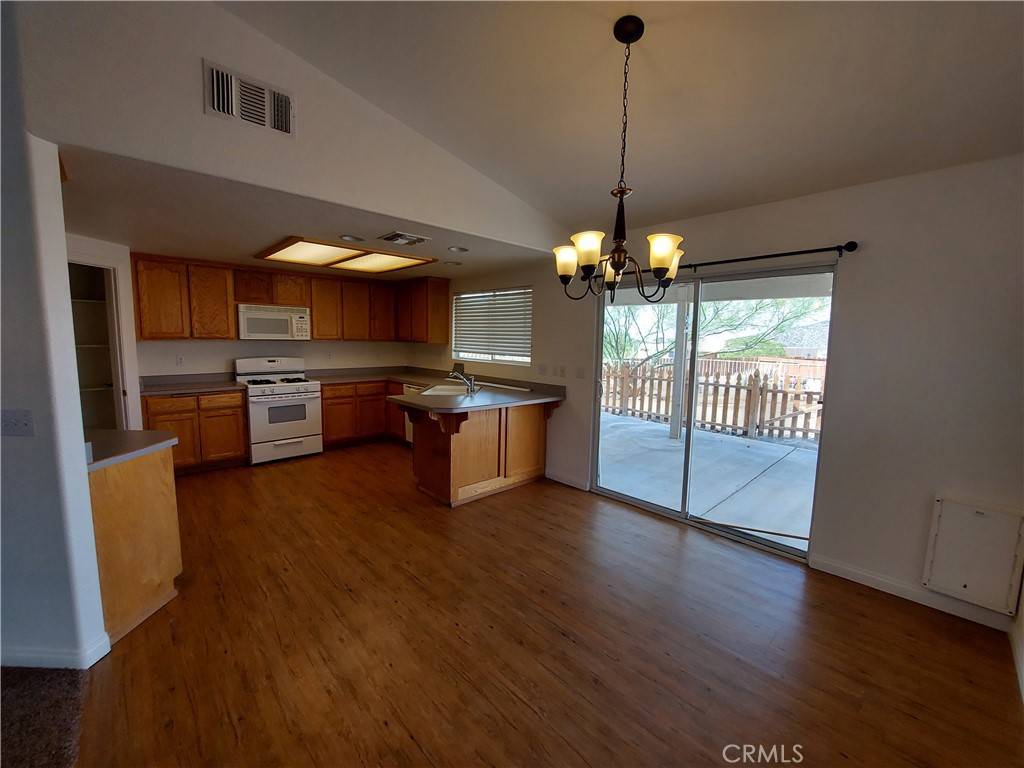 Yucca Valley, CA 92284,57152 Juarez DR