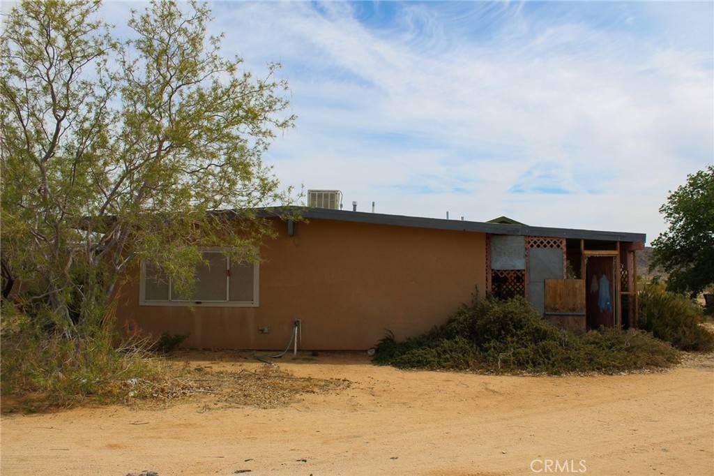 Yucca Valley, CA 92284,1471 Luna Mesa RD