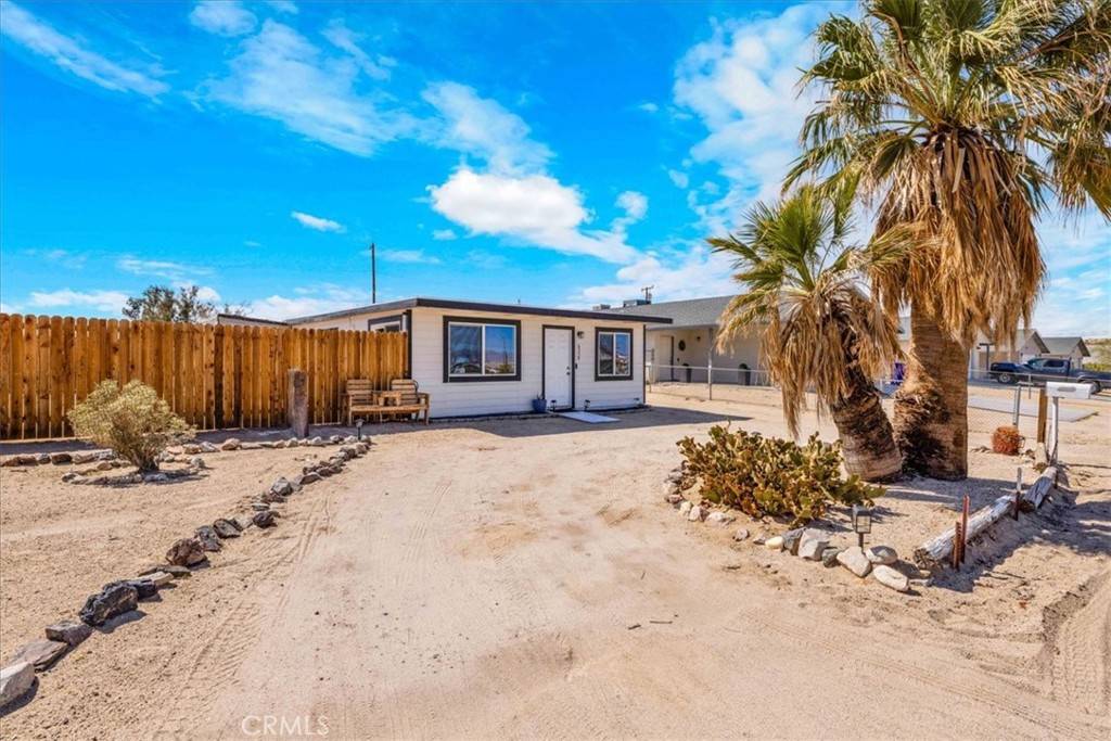 29 Palms, CA 92277,6558 Juniper AVE
