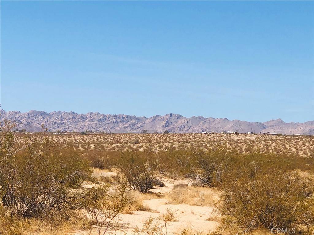 29 Palms, CA 92277,0 El Sando LN
