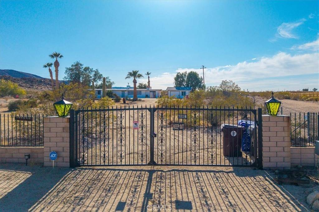 29 Palms, CA 92277,6622 Via Allegra
