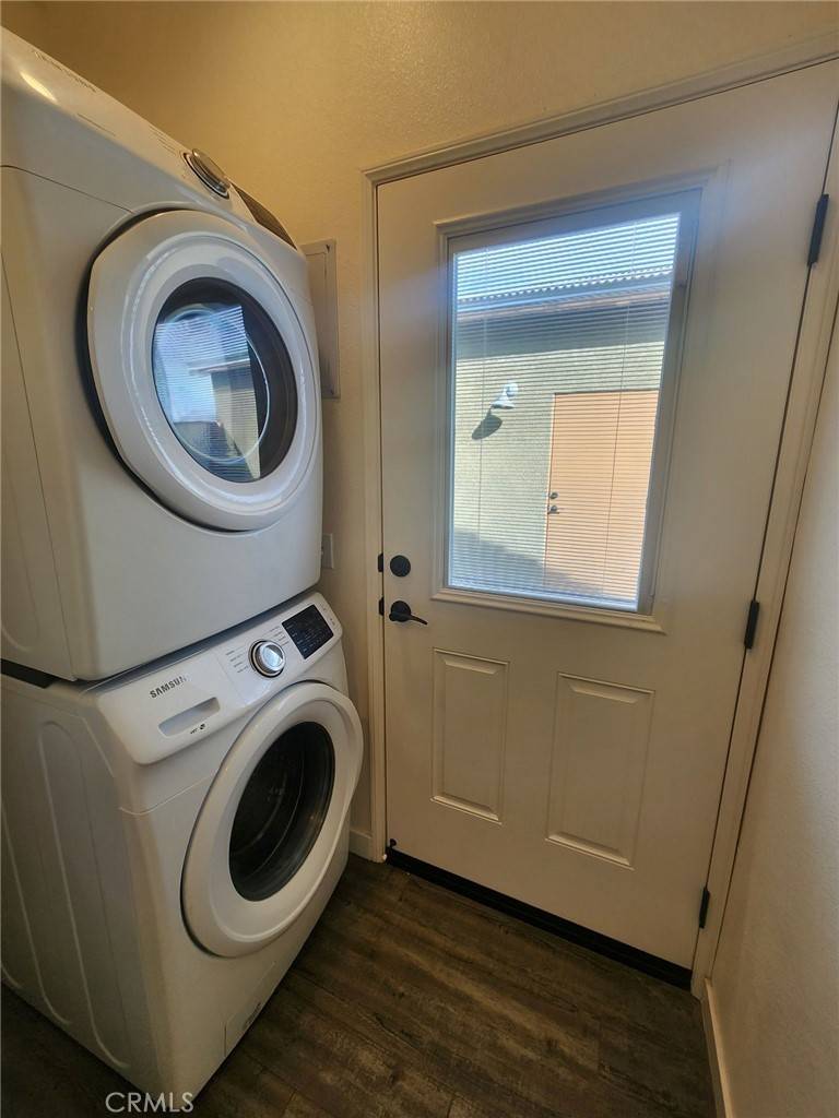 29 Palms, CA 92277,6627 National Park DR #2