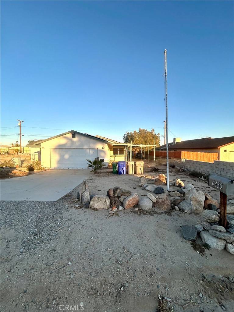 29 Palms, CA 92277,6435 Cahuilla AVE