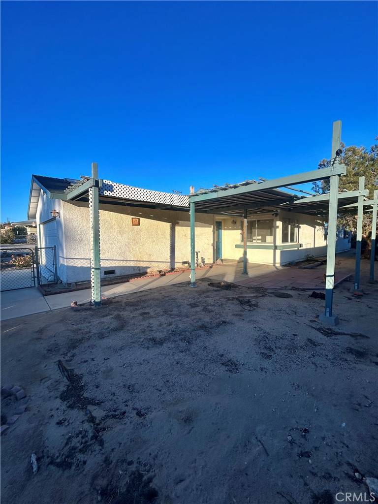 29 Palms, CA 92277,6435 Cahuilla AVE