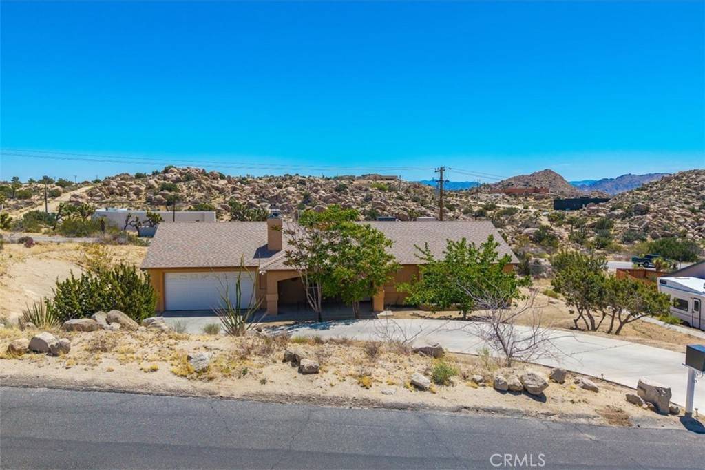 Yucca Valley, CA 92284,5729 Buena Suerte RD