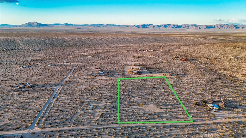 Joshua Tree, CA 92252,65370 Brant Cross RD