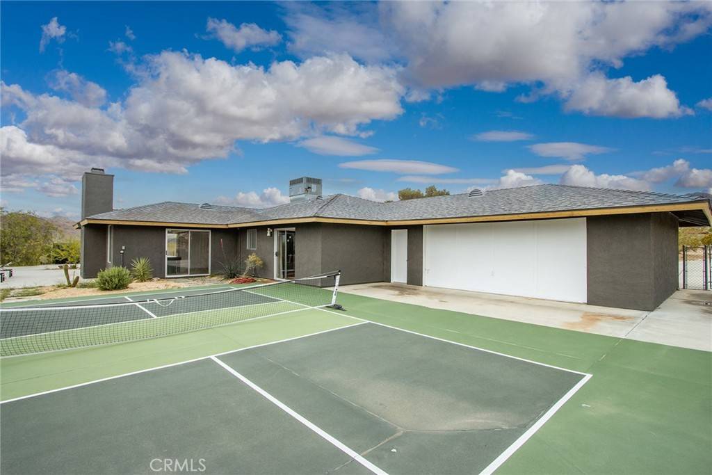 Joshua Tree, CA 92252,61584 Pueblo TRL