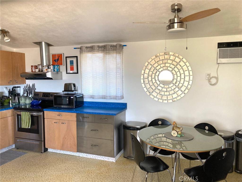 29 Palms, CA 92277,76253 Ramona RD