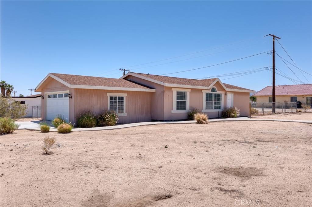 29 Palms, CA 92277,73917 Buena Vista DR