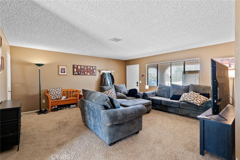 Yucca Valley, CA 92284,8600 San Vicente DR