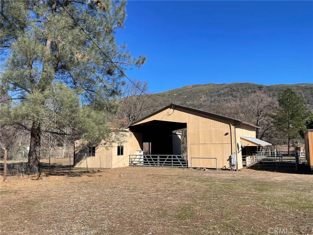 Upper Lake, CA 95485,13306 Elk Mountain RD