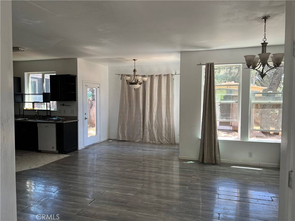 Clearlake, CA 95422,5607 Jones AVE