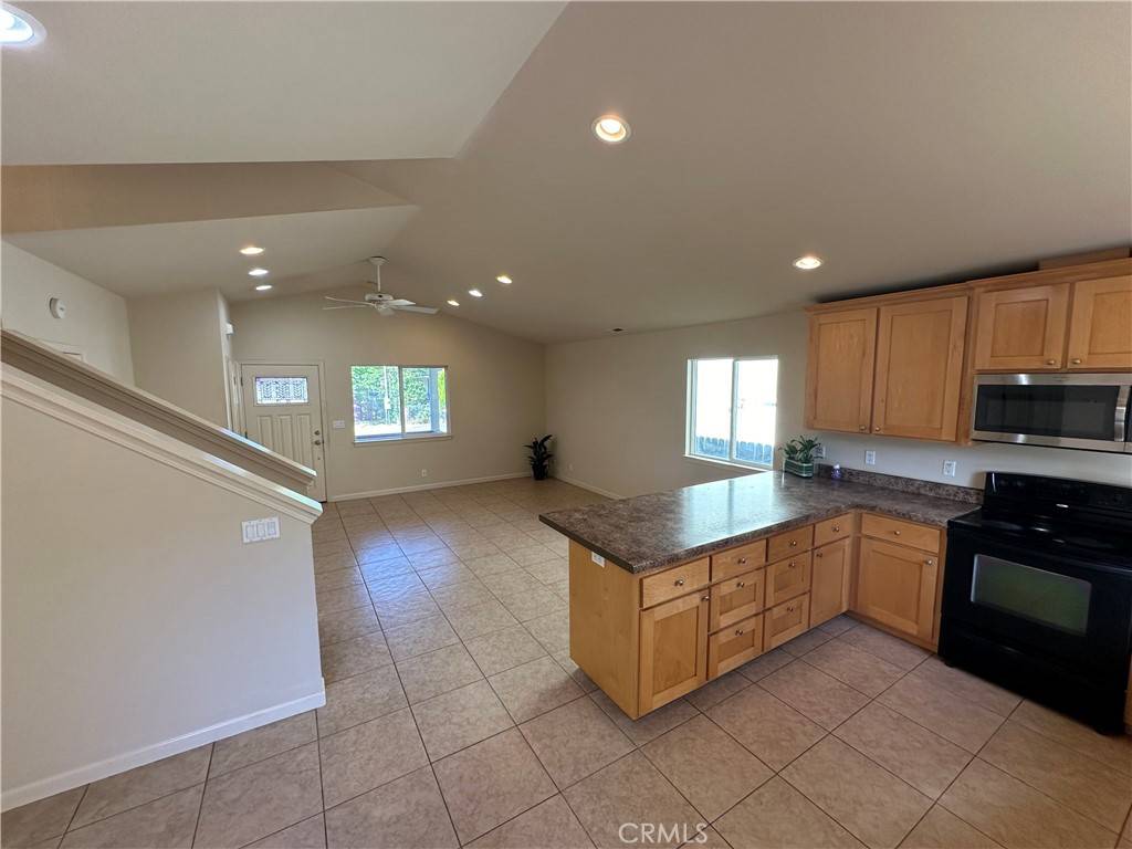 Clearlake Oaks, CA 95423,13142 Third ST