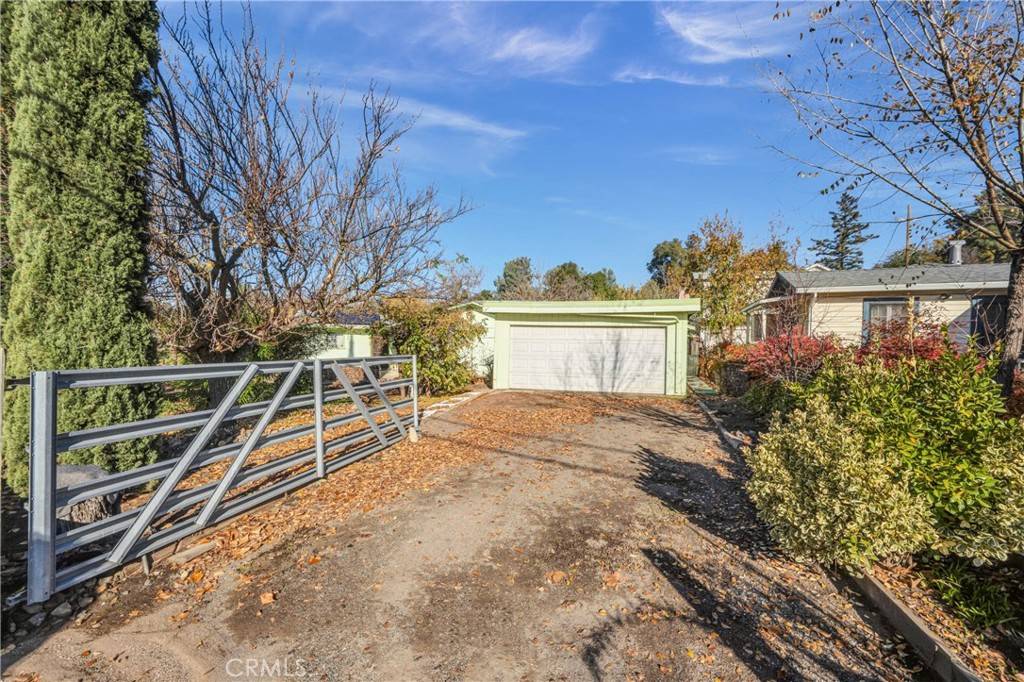 Clearlake, CA 95422,14002 Lakeshore DR