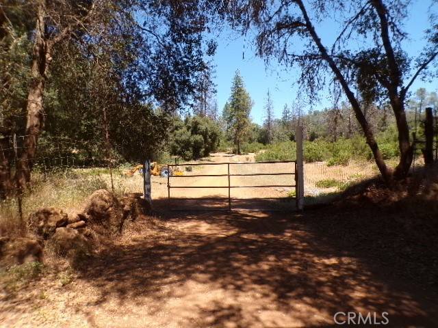 Clearlake Oaks, CA 95423,1105 Round Mountain