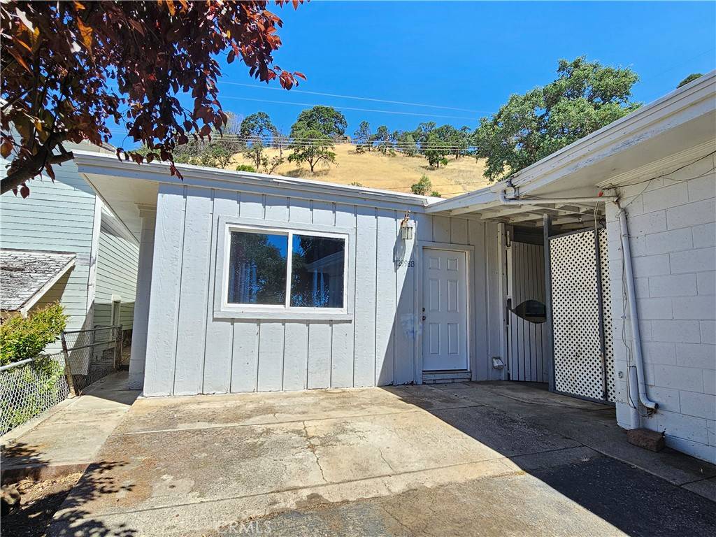 Clearlake, CA 95422,12998 Lakeshore DR