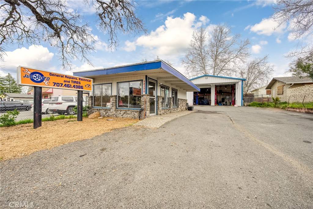 Clearlake, CA 95422,14390 Lakeshore DR