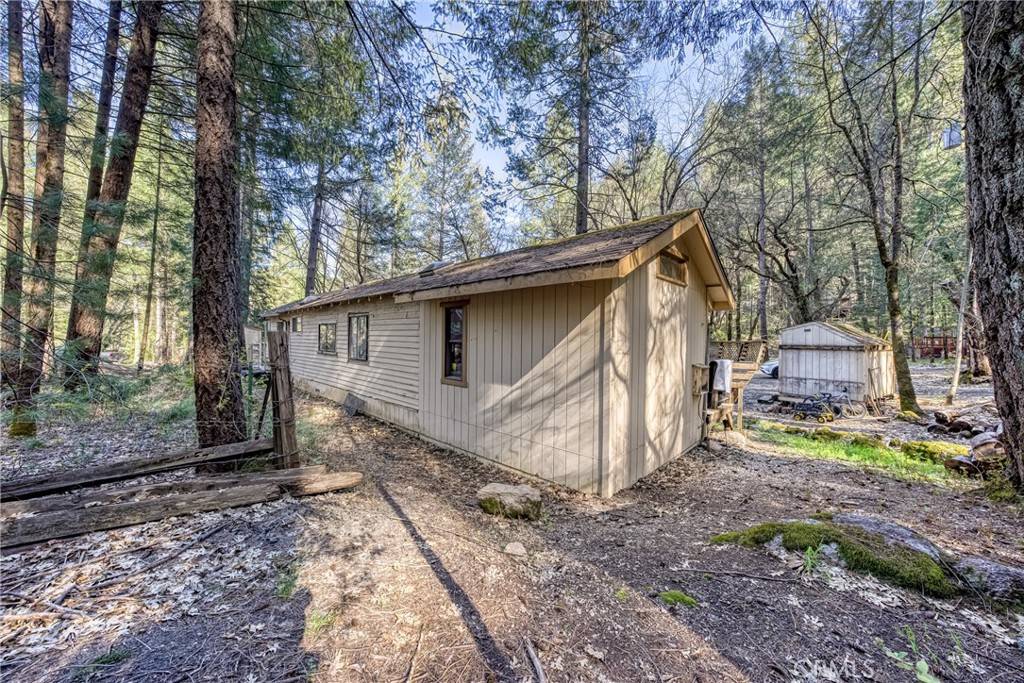 Cobb, CA 95426,9510 Oak PL