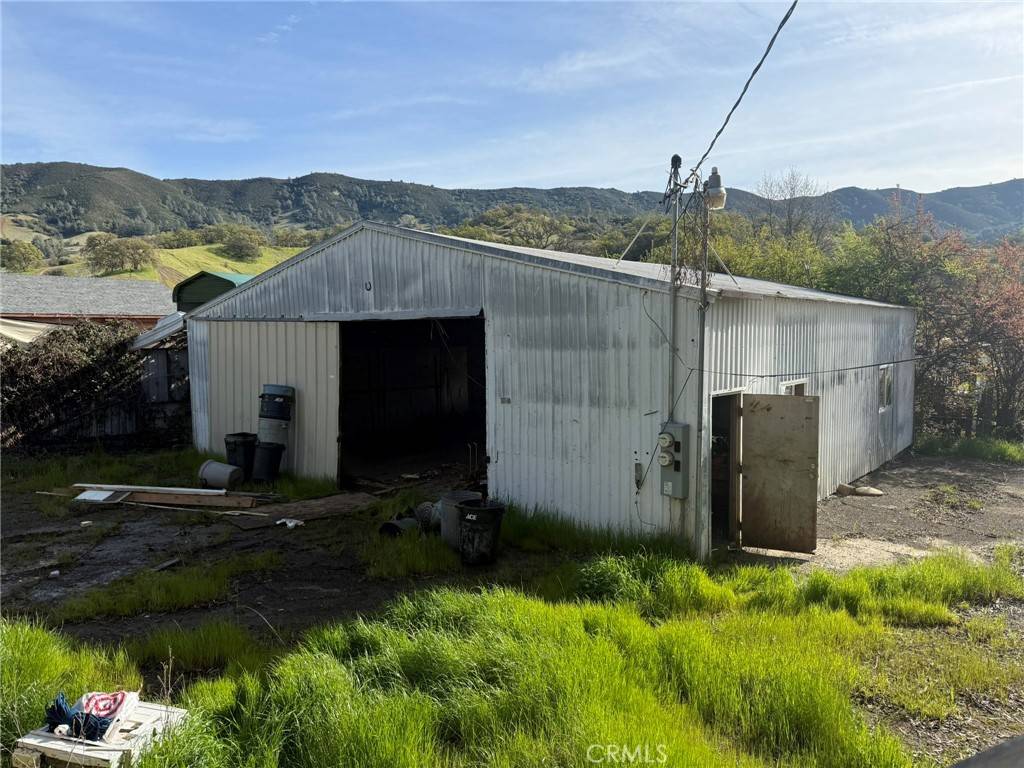Upper Lake, CA 95485,7400 Pyle RD