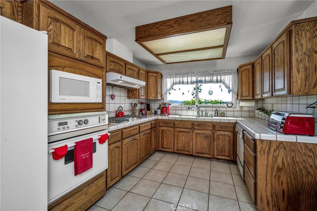 Lucerne, CA 95458,7926 Richard DR