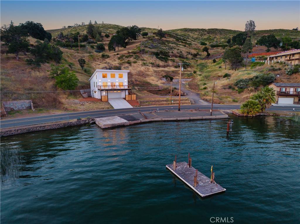 Clearlake, CA 95422,12172 Lakeshore DR