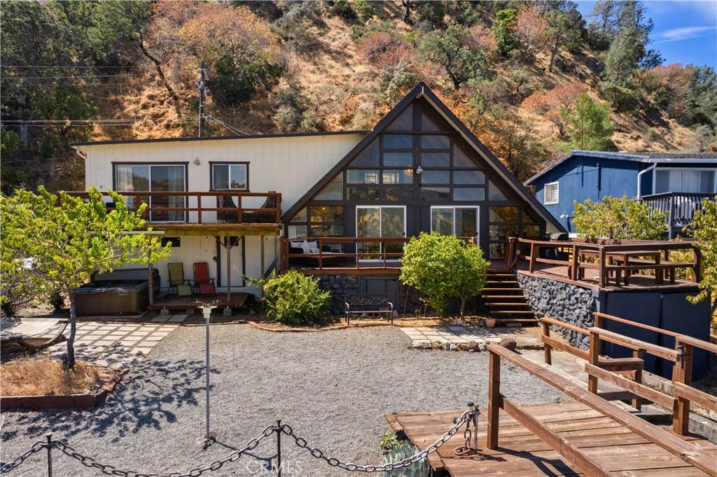 Clearlake, CA 95422,1618 Indian Gardens DR