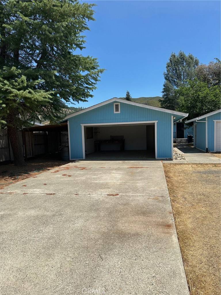Clearlake Oaks, CA 95423,17307 Dogwood WAY