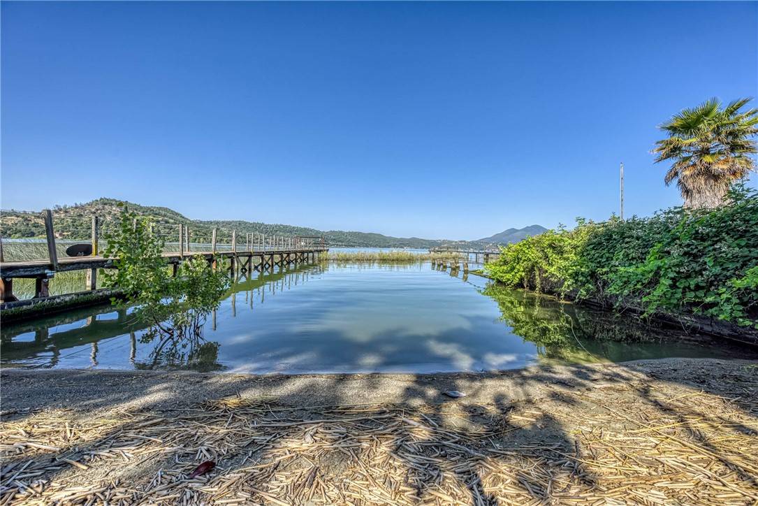Clearlake, CA 95422,14095 Lakeshore DR