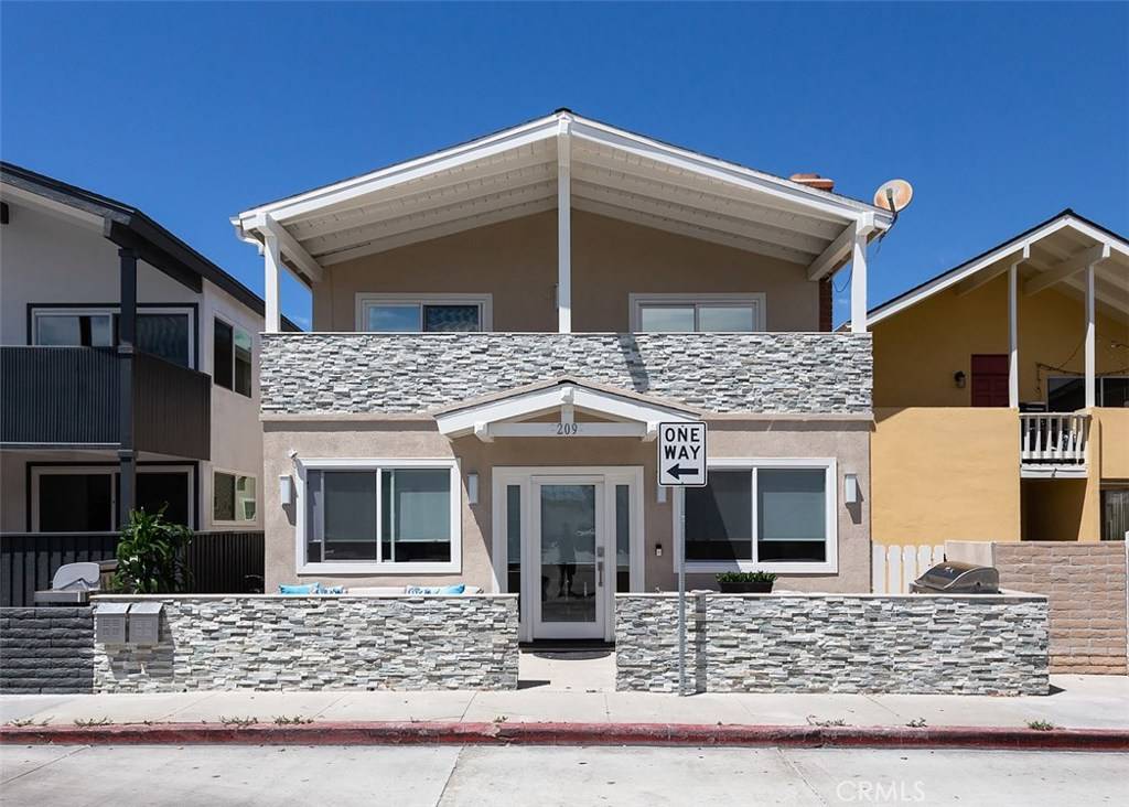 Newport Beach, CA 92661,209 Cypress ST