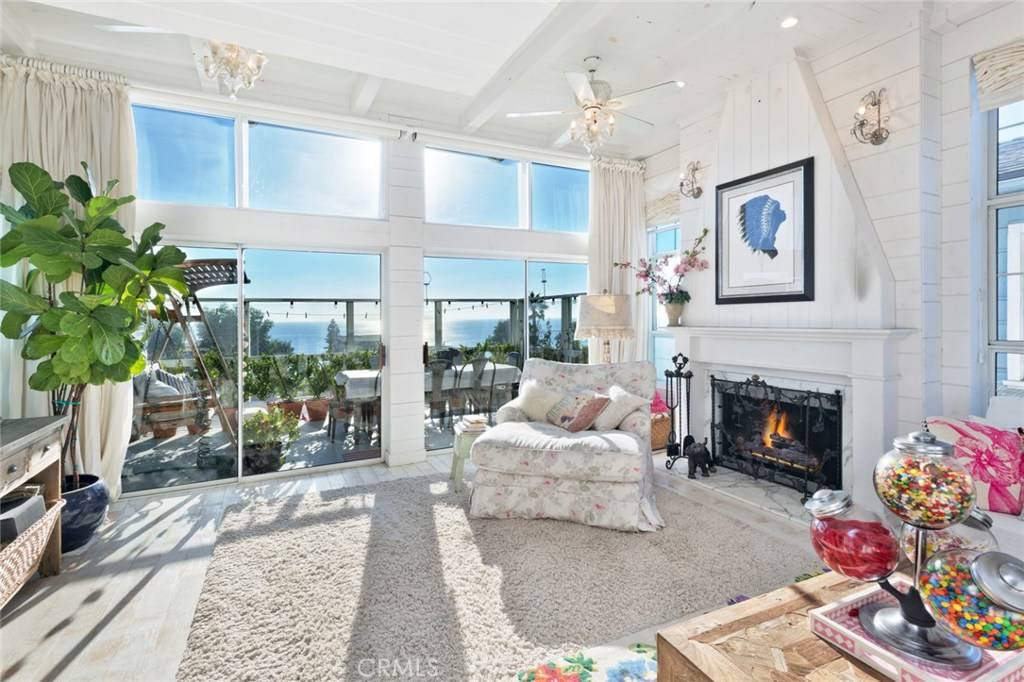 Laguna Beach, CA 92651,32021 Virginia WAY