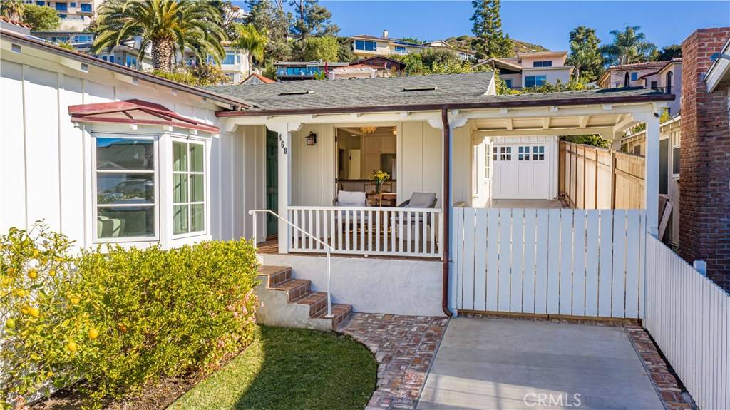 Laguna Beach, CA 92651,460 Blumont ST